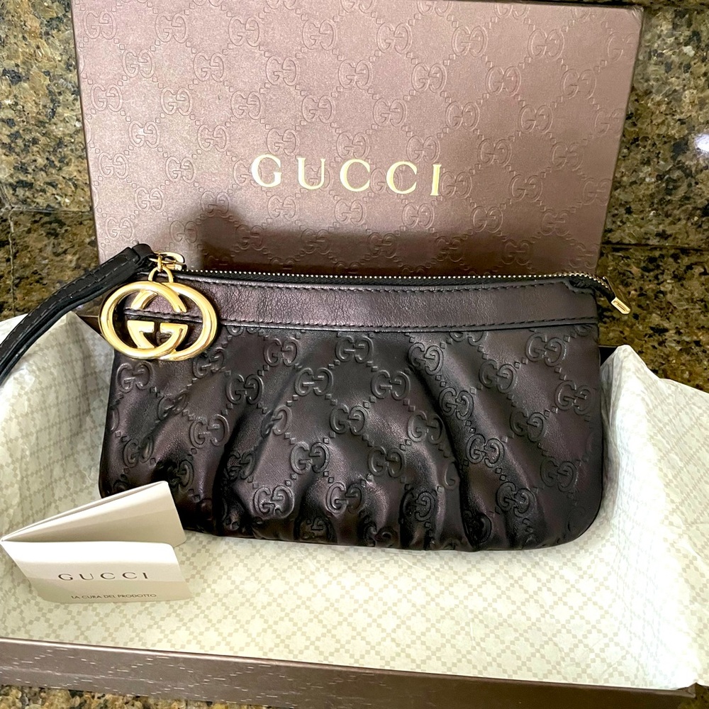 Gucci Guccissima Interlocking GG Wristlet in Brown Leather